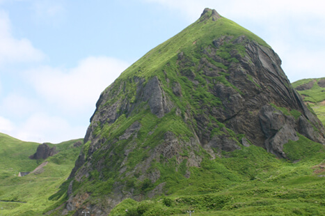 桃台・猫台から望む桃岩